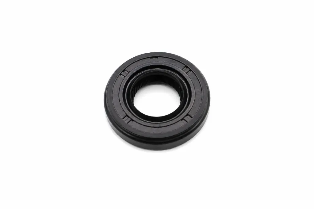 [KUB-OILSEAL-T1150-36430-GEN] سيلKubota Oil Seal (XP1045E) T1150-36430              15 × 30 × 6.7